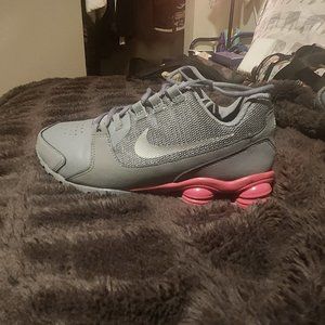 Size 3Y Girls Or Boys Nike Shox Avenue 848118